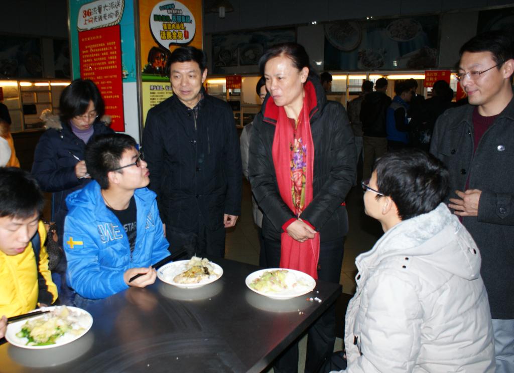 朱学红副校长新学期检查食堂工作-中南大学后勤保障部